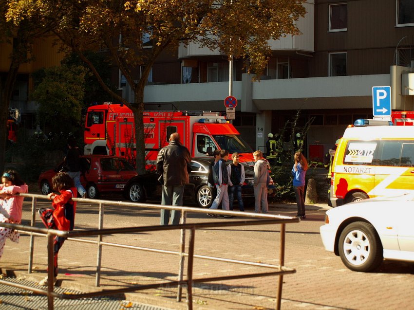 Feuer 3 Koeln Chorweiler Liverpoolerplatz P114.JPG